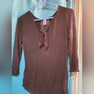 Black 3/4 sleeve top